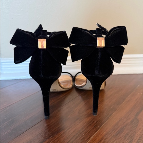 Ted Baker London Elira Velvet Bow Heeled Sandals Black – Size 39 - Picture 4 of 5